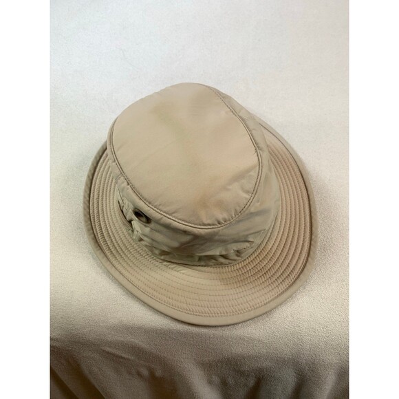 The Tilley hat Endurables Wide Brim capSize 7 1/4 khaki hiking safari - Picture 3 of 9
